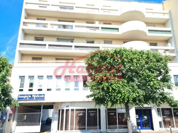 Stationnement Location Chelles   60€