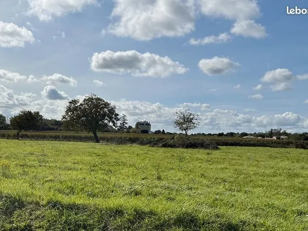 Terrain 1 219 m² Val De Livenne