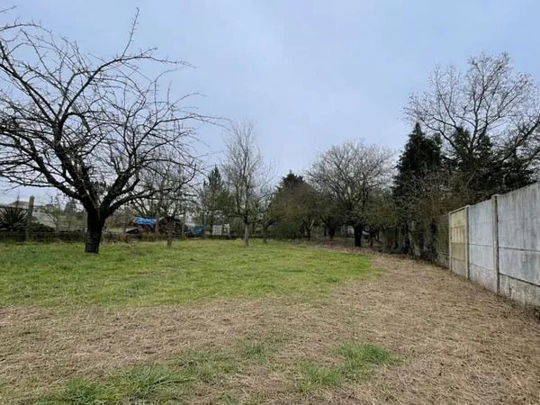 Terrain 1200 m²