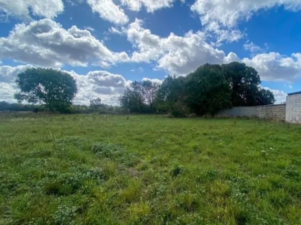 Terrain 724 m²