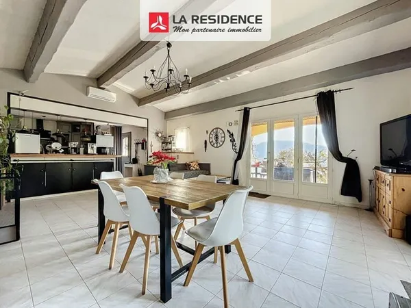 Maison de 8 pièces