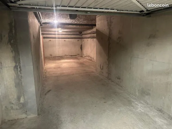 Double garage rue Jules Noriac centre ville Limoges