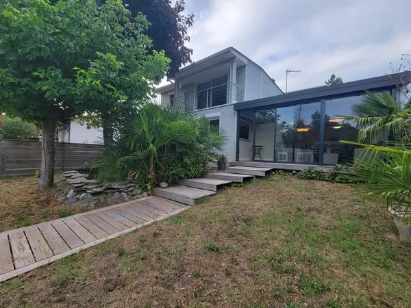 Maison Vente Villenave-d'Ornon 6p 178m² 521000€