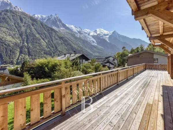 BARNES CHAMONIX - LES MOUSSOUX - CHALET LUXE - VUE IMPRENABLE