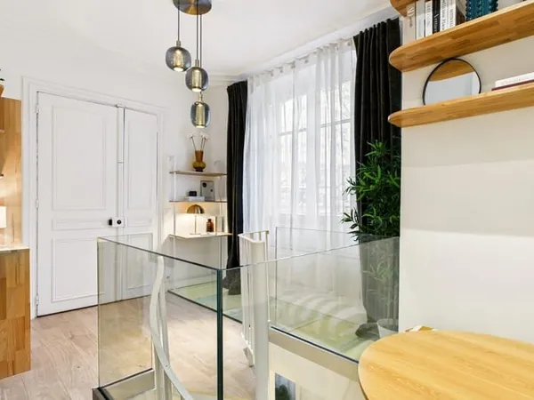 PARIS 6 ADRESSE RARE ET ATYPIQUE