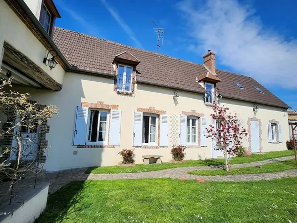 Maison 8 pièces 220 m²