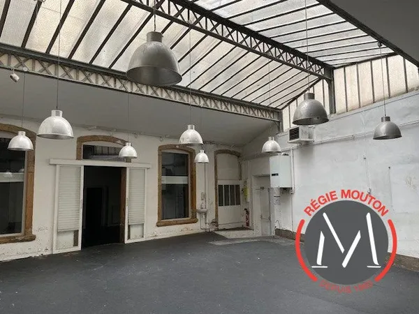 Local commercial 199 m²