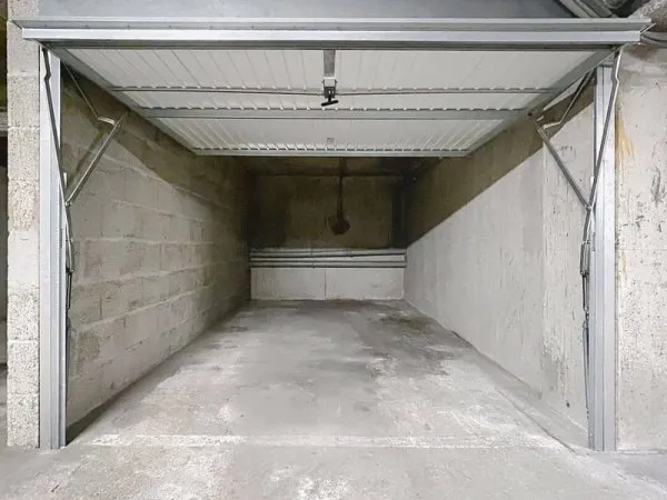 Parking 14 m²