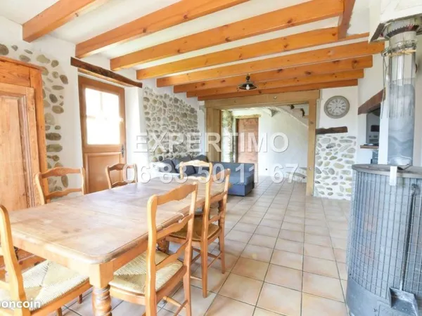 Maison 6 pièces 140 m²