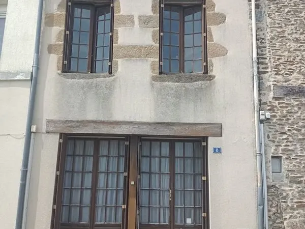 Maison de bourg à rénover - Beau potentiel - Vente directe
