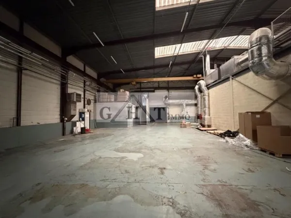 ENTREPOT 1650M2 A LOUER BONDOUFLE
