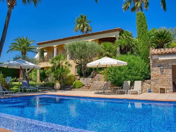 Achat : Maison (83310)