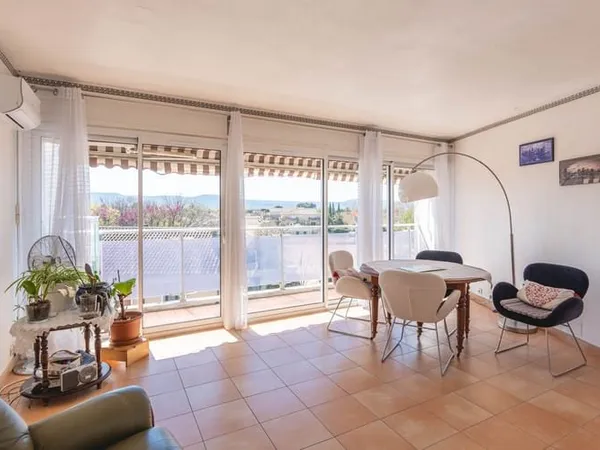 Appartement 4 pièces 77 m²