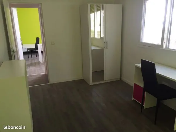 1 Chambre dans colocation tranquille