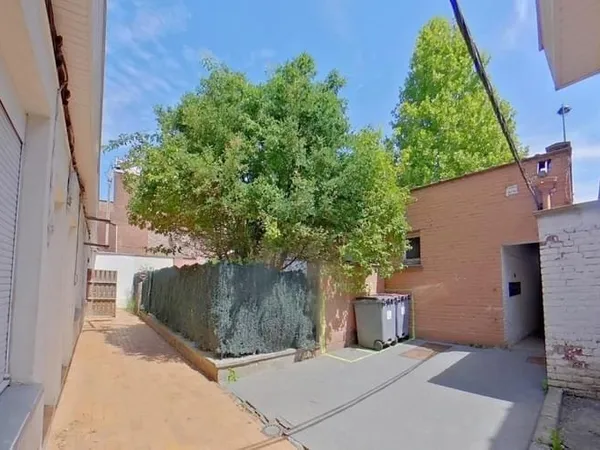 7 LOTS DANS UN ENSEMBLE DE 5 MAISONS +1 PLAIN PIED T2 JARDIN GARAGE + GARAGE