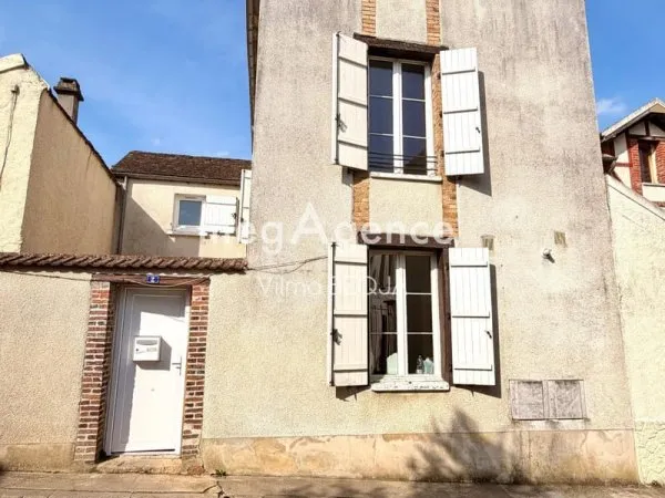 Maison de ville 4 pièces.