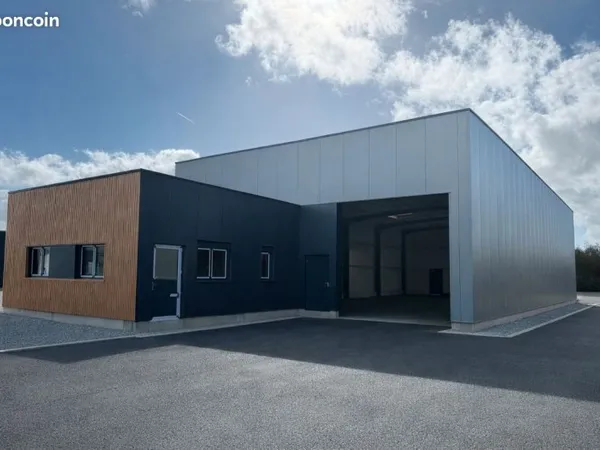 Local 488 m² PORDIC