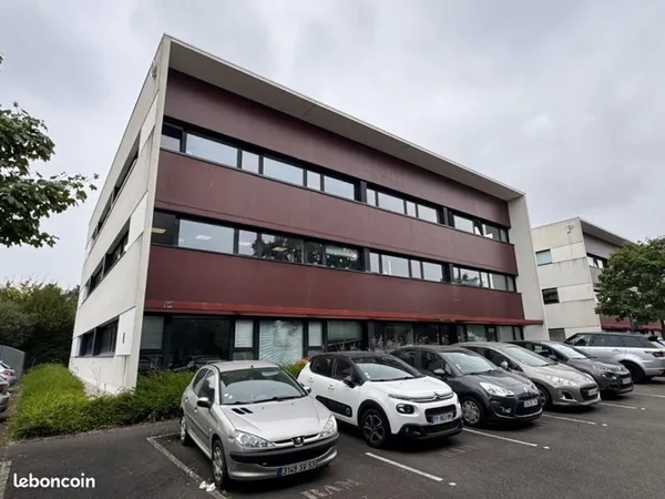 Bureau 1 340 m²