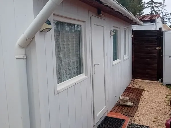 Vend chalet et caravane camping les arbouses