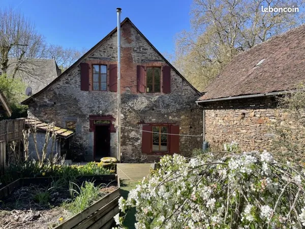 Maison de village 14 pièces 197 m²