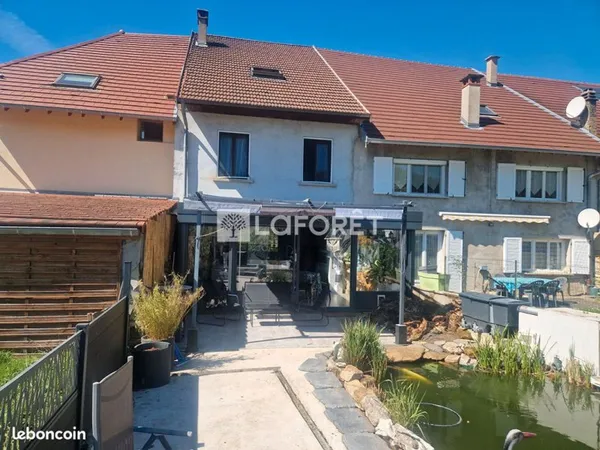Maison 8 pièces 212 m²