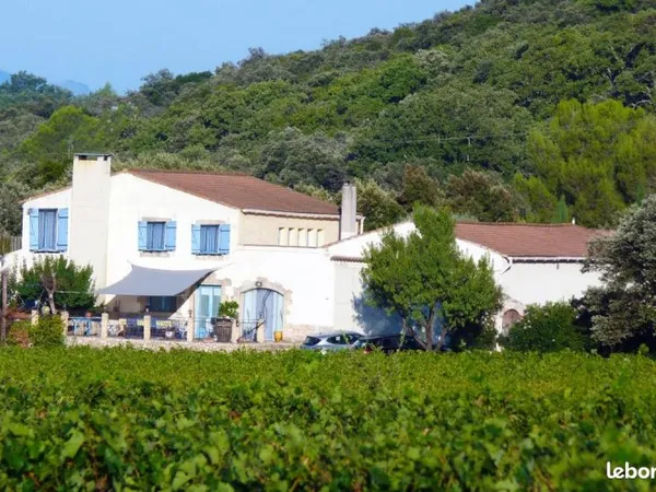 Maison 8 pièces 260 m²