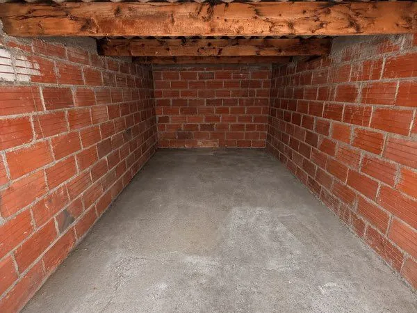 Box 15m2 à louer