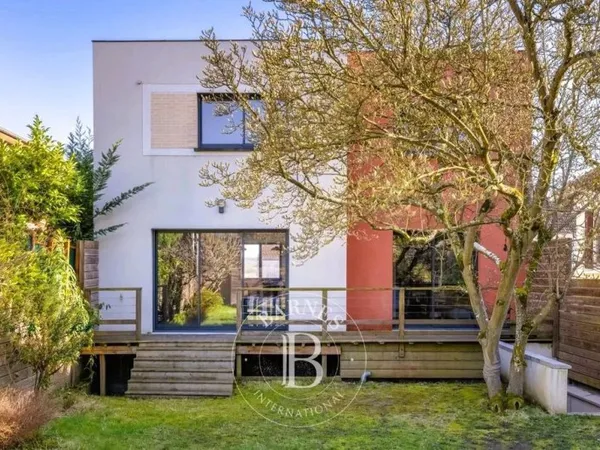 Maison de luxe 7 pièces 184 m²