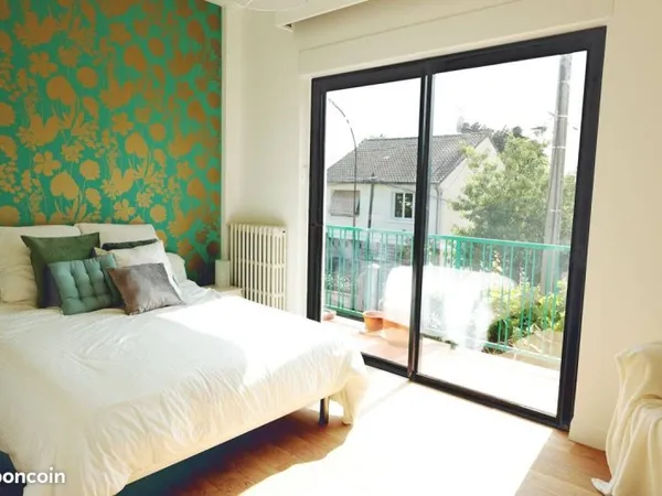 Logement chez l'habitant pour 1 personne de 160m²