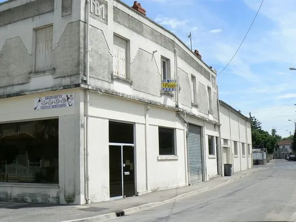 BUREAUX ET ENTREPÔTS