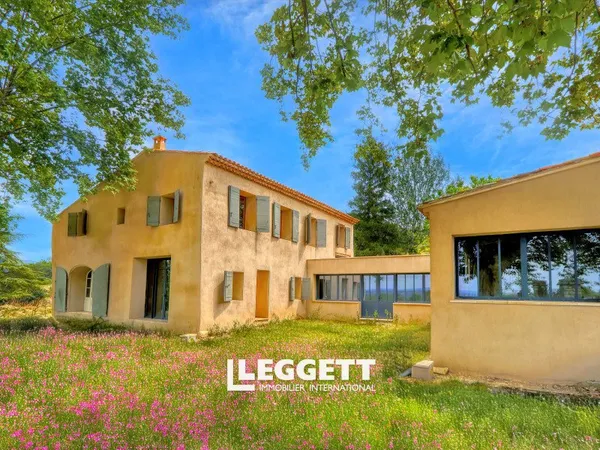 Maison 9 pièce(s), APT