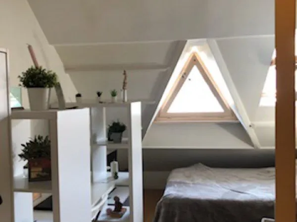 Studio tout équipé très propre de 12m2 dans rue calme du centre ville