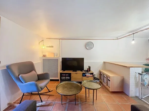 Appartement 2 pièces avec terrasse privative - QUARTIER DU HAUT PLATEAU A NANTERRE