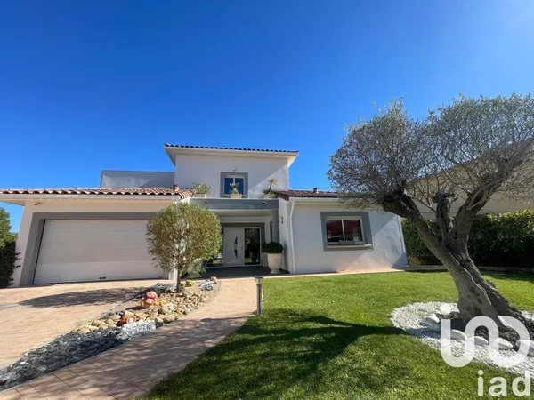 Maison 6 pièces 226 m²