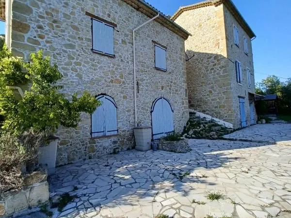 Maison 7 pièces 204 m²