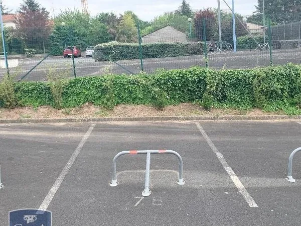 Stationnement Location Joué-lès-Tours   27€