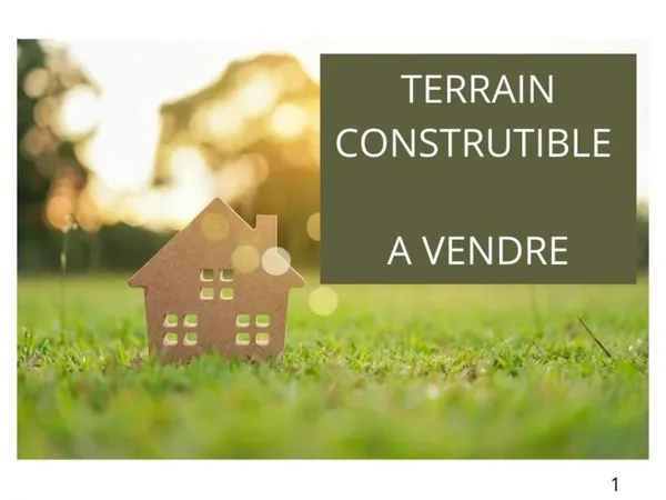 Grand terrain constructible au pieds du Futuroscope.