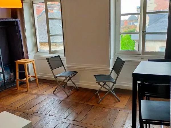 A Vendre T1 bis plein centre historique Rennes 135 000