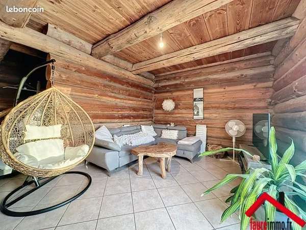 Maison 4 pièces 240 m²