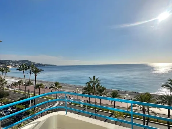 Promenade des Anglais / Negresco - Traversant - Etage élevé