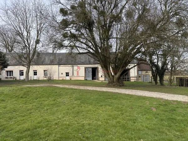 PROPRIETE SUR 4 HA 46 DE PRAIRIE MORTAGNE-AU-PERCHE TOUROUV
