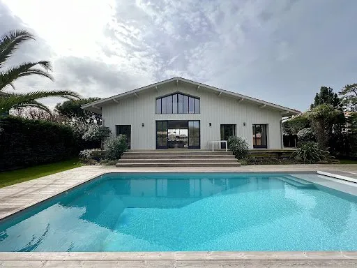 Maison 6 pièces 200 m²