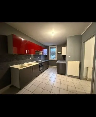 Loue spacieux F6