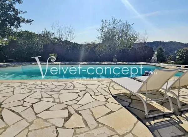 BIOT - A pied du Village - 5 chambres - Calme absolu
