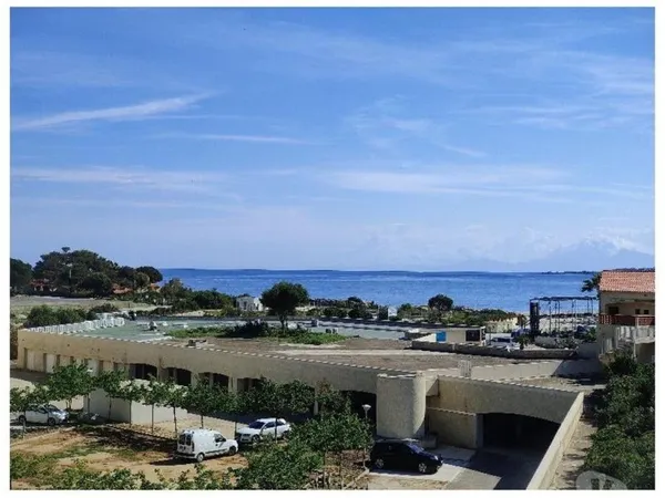 APPARTEMENT 2 PIECES 43 m2 VUE MER, TERRASSE 17 M2, PARKING