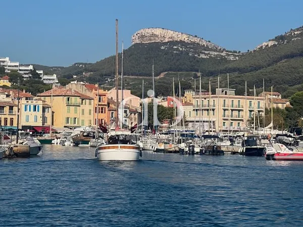 CASSIS - VUE PORT ET CHATEAU