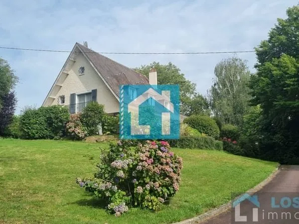 Maison 9 pièces 261 m²