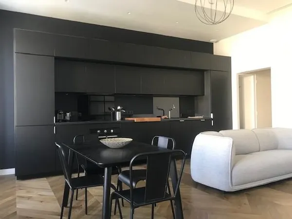 57 Bd Foch, très agréable T3 meublé de 60,90 m2 au 2ème étage sans ascenseur