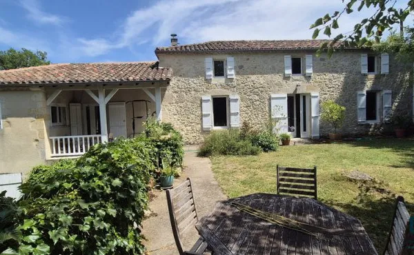 Maison de caractère 4 pièces 150m² en pierre