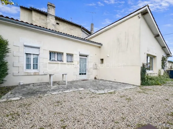 Maison 5 pièces 140 m²